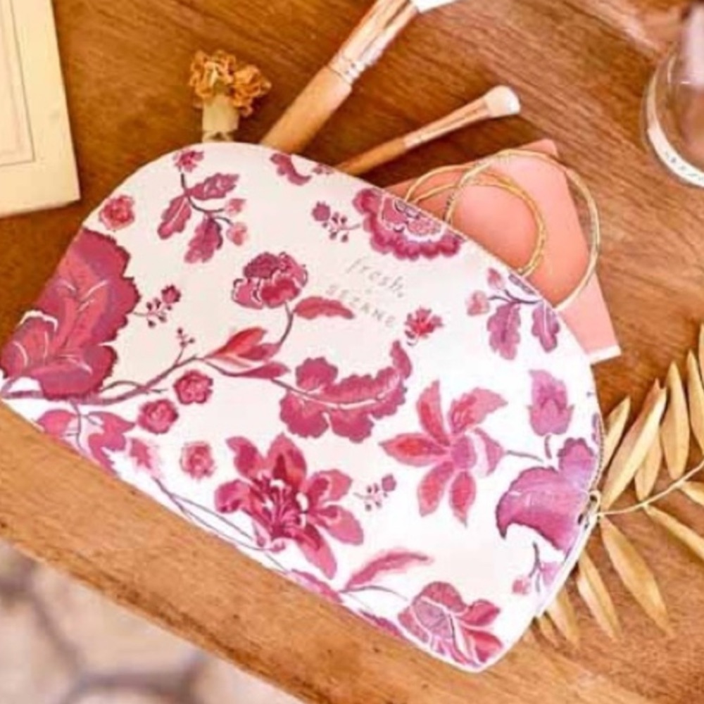 Sezane Fresh x Sezane cosmetic bag